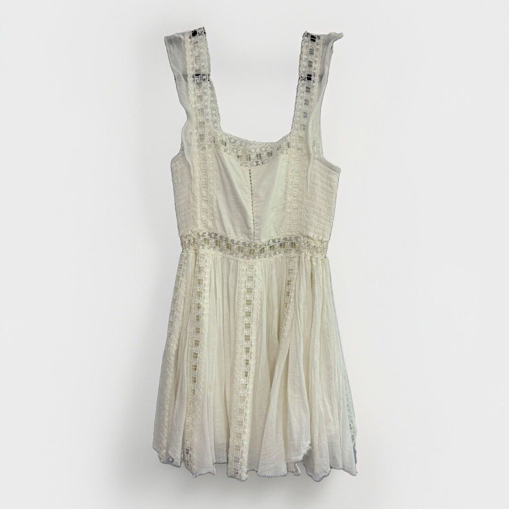 Free People Dress Size Medium Ivory Verona Square Crochet Lace Raw-Hem Mini